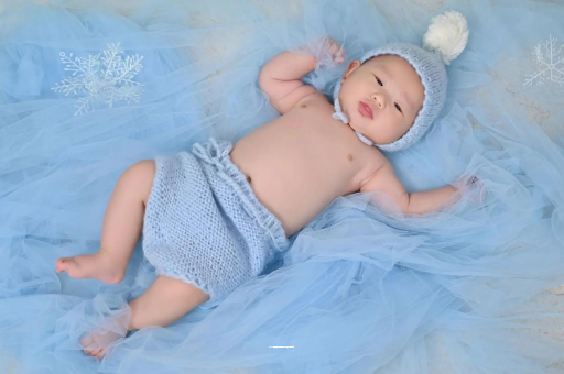 东明8个月宝宝奶量 东明8个月宝宝奶量